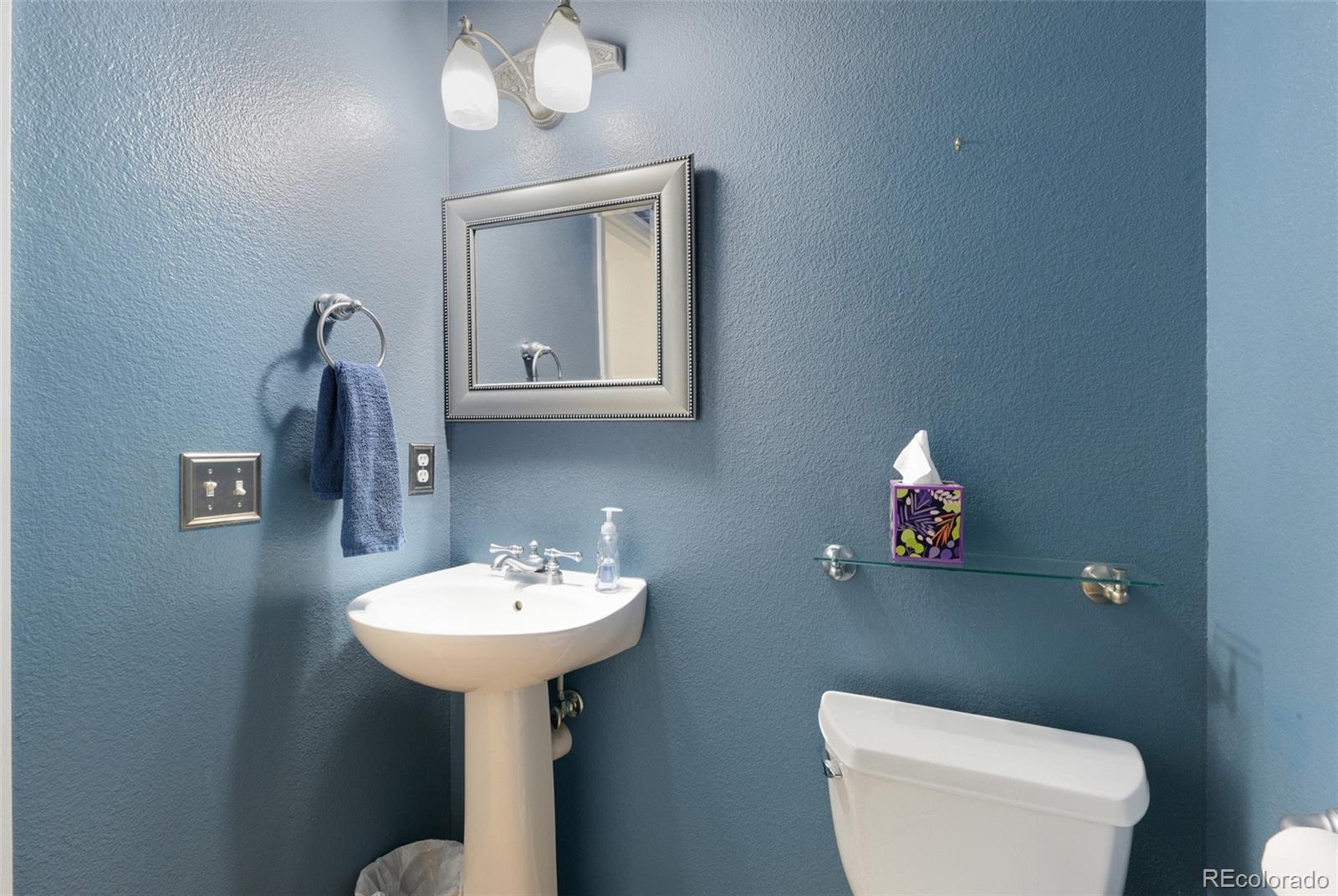 MLS Image #12 for 217 s syracuse street,denver, Colorado