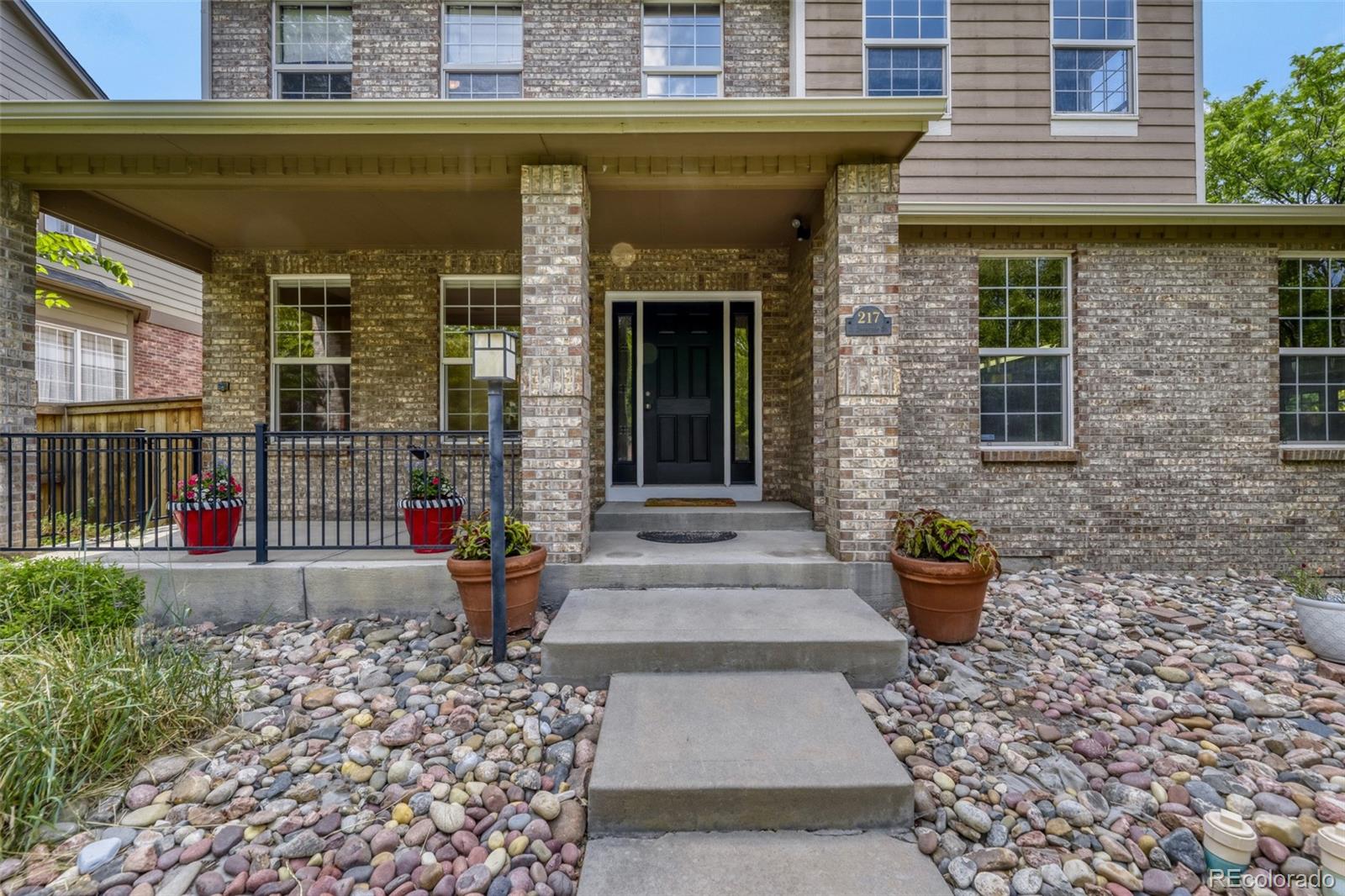 MLS Image #2 for 217 s syracuse street,denver, Colorado