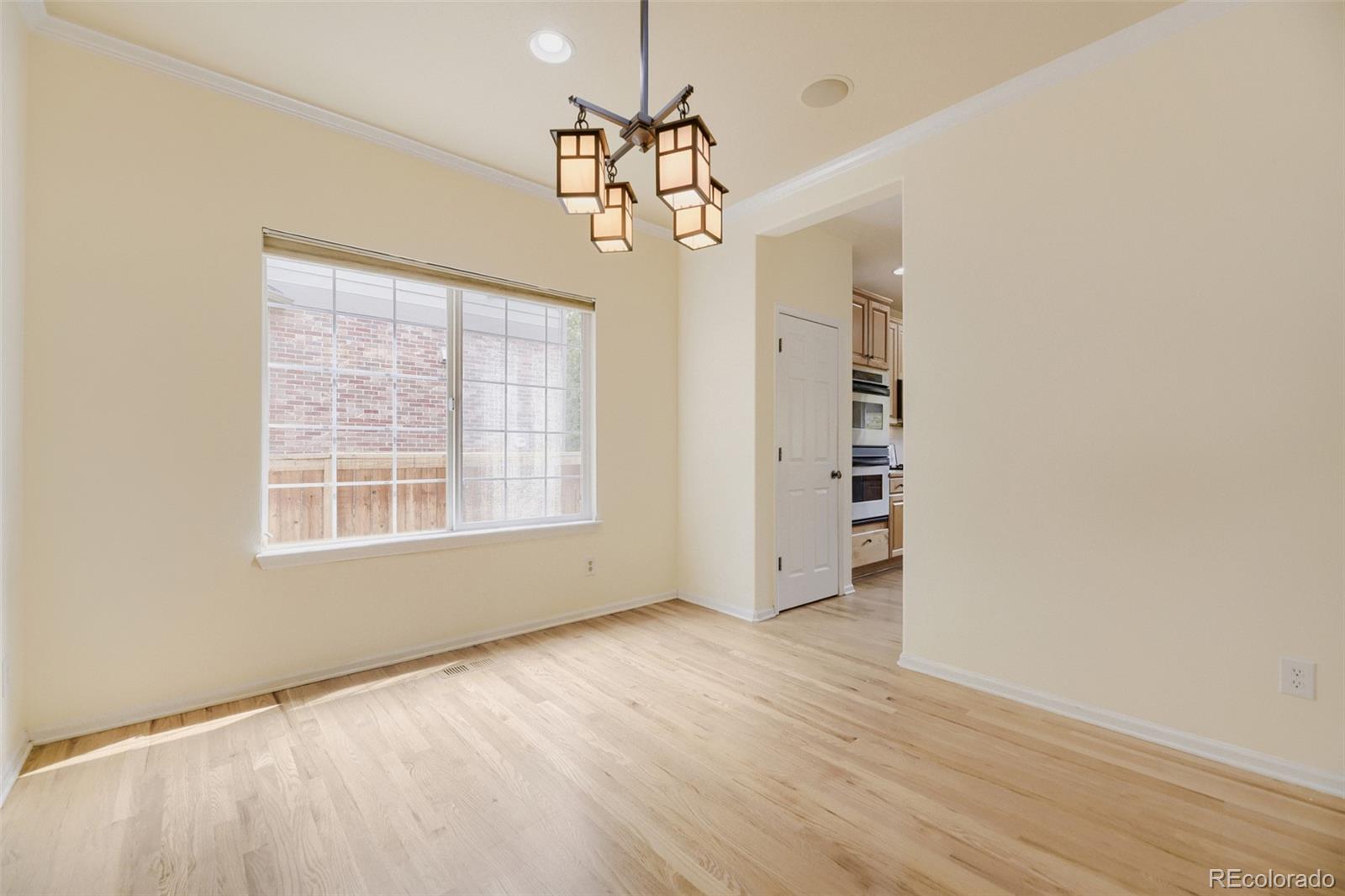 MLS Image #7 for 217 s syracuse street,denver, Colorado