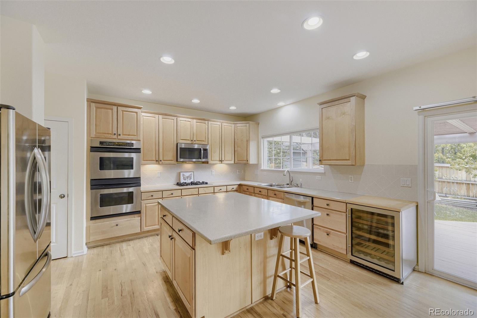 MLS Image #9 for 217 s syracuse street,denver, Colorado