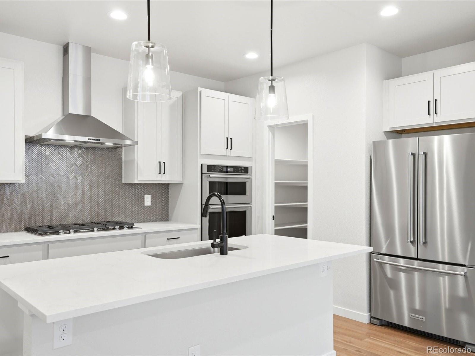 MLS Image #12 for 2691 e 102nd place,thornton, Colorado