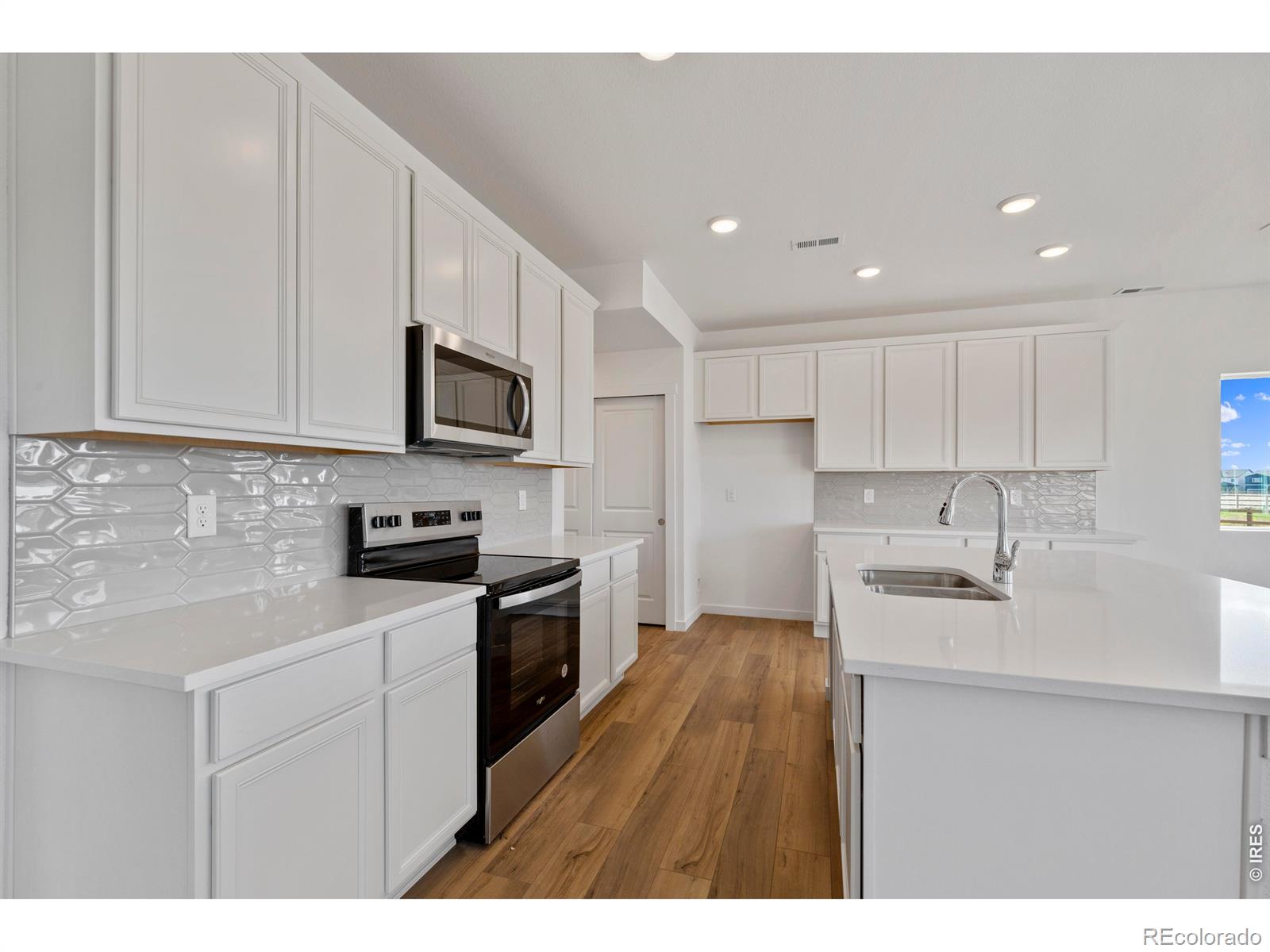 MLS Image #6 for 665  muturu road,johnstown, Colorado