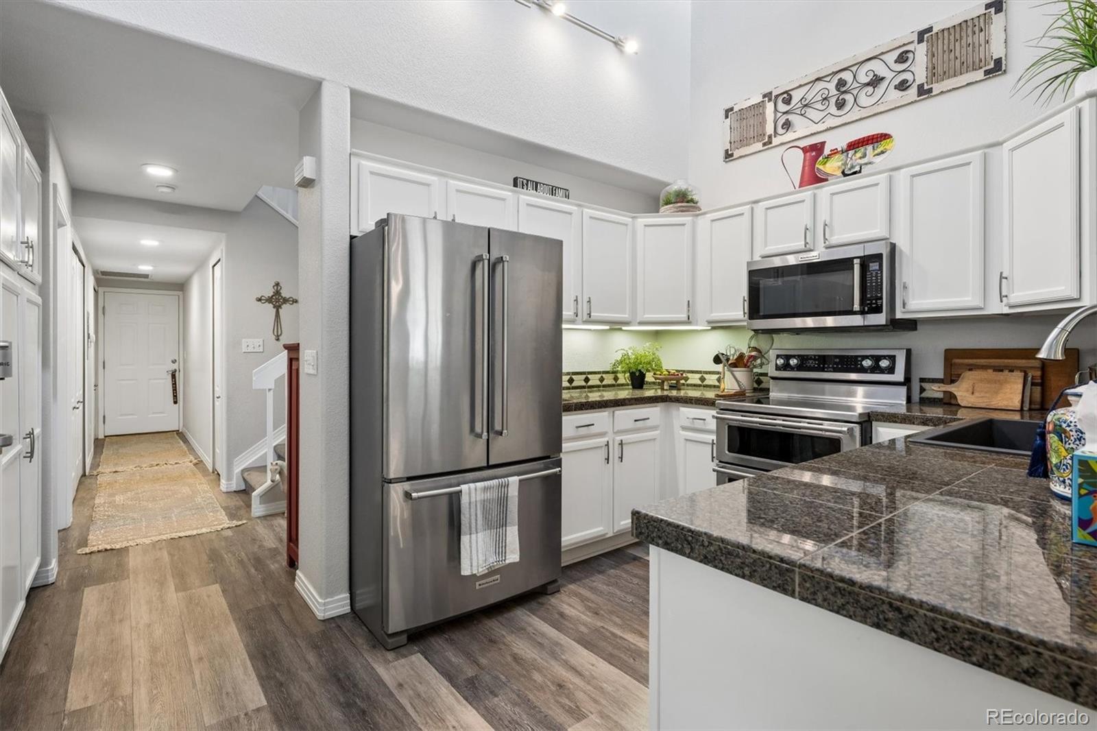 MLS Image #12 for 980 s locust street a,denver, Colorado