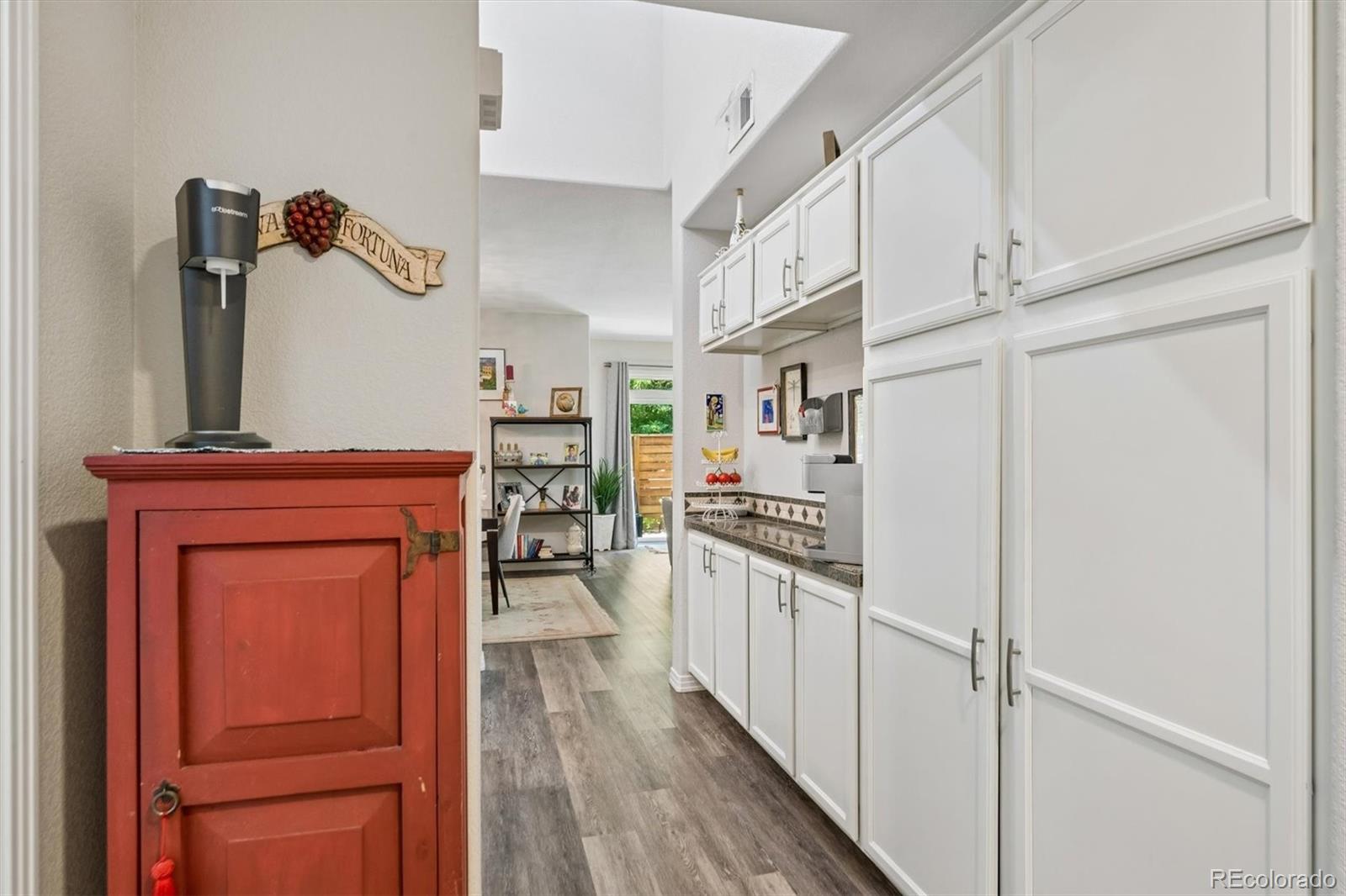 MLS Image #13 for 980 s locust street a,denver, Colorado