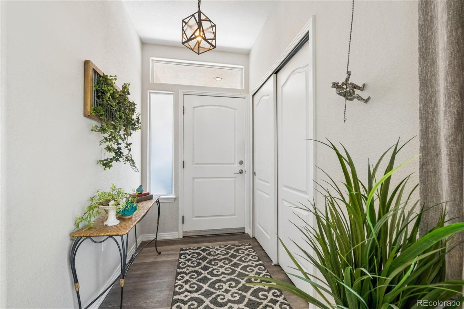 MLS Image #3 for 980 s locust street a,denver, Colorado