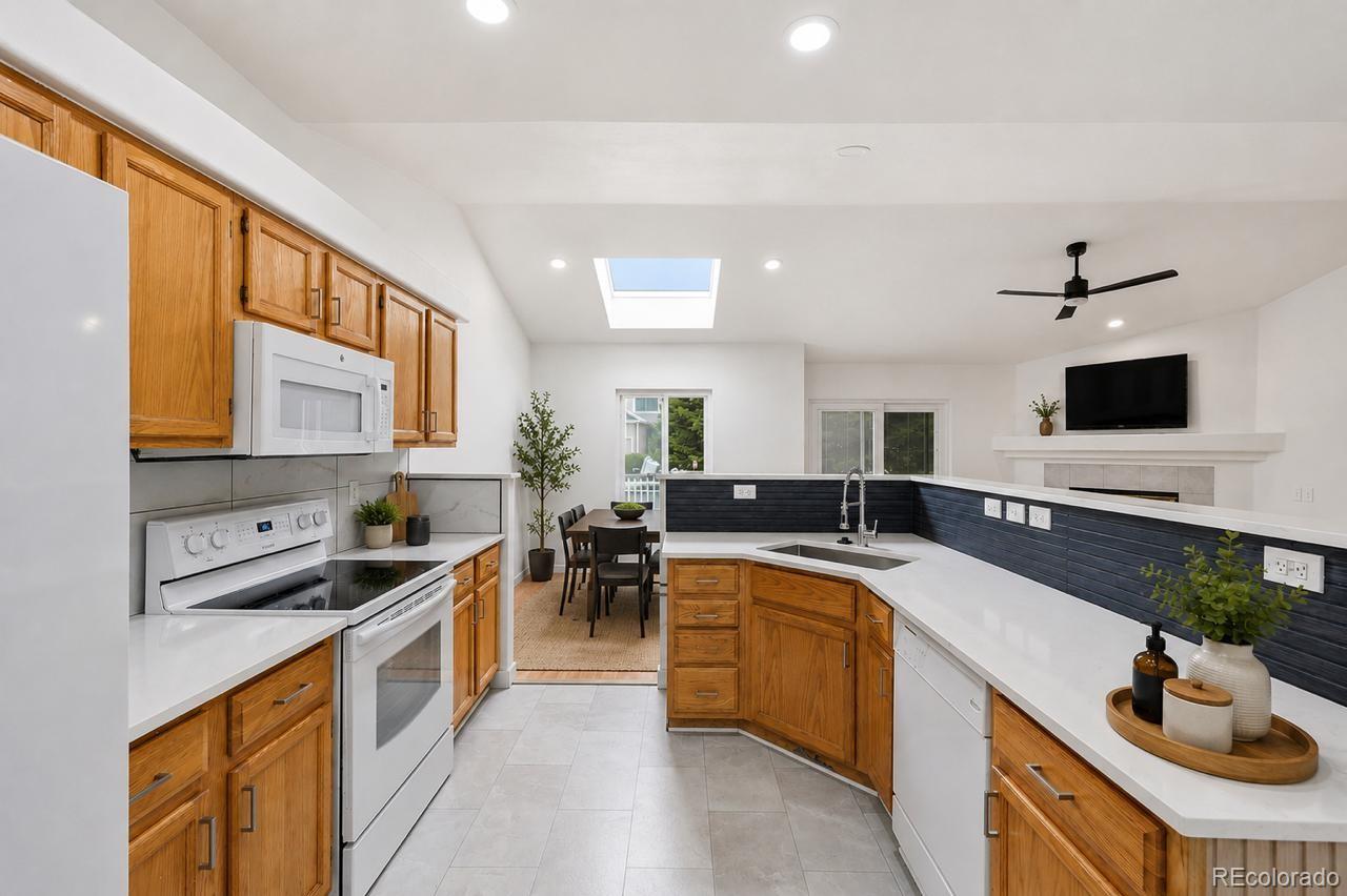 MLS Image #3 for 8511 s upham way ,littleton, Colorado