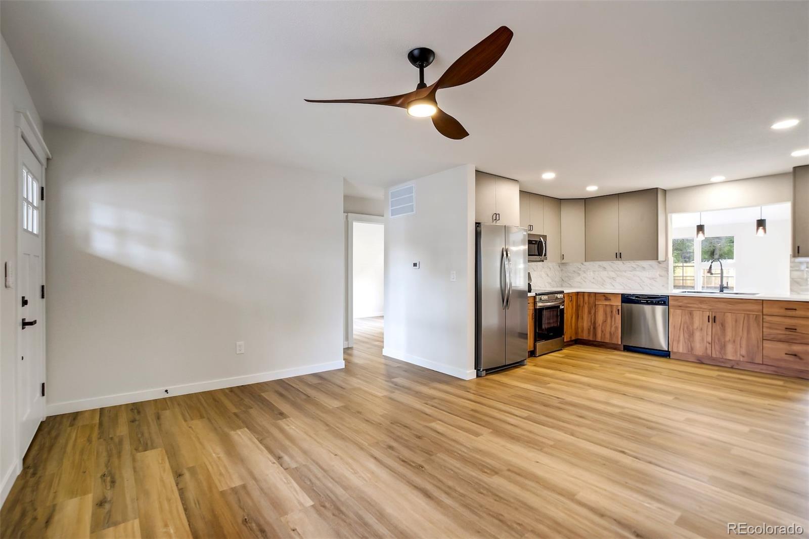 MLS Image #5 for 112  easy street,colorado springs, Colorado