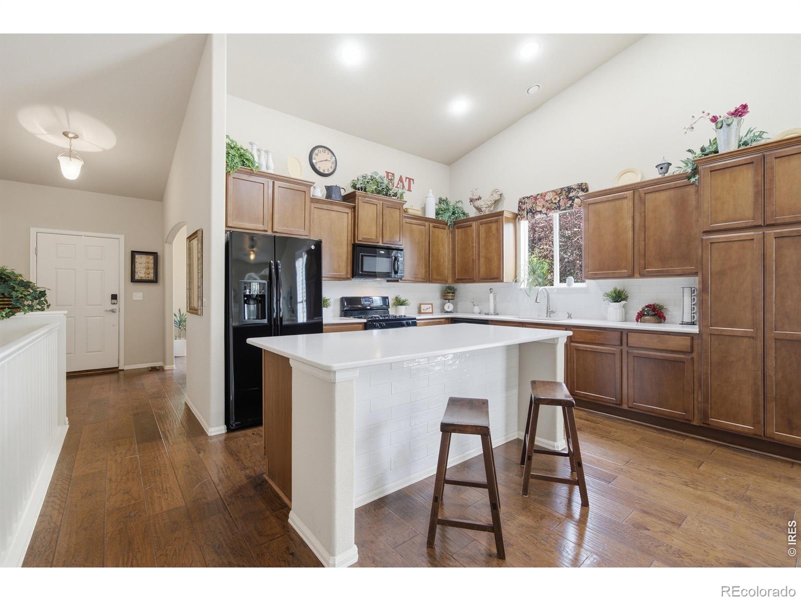 MLS Image #7 for 520  botley court,windsor, Colorado
