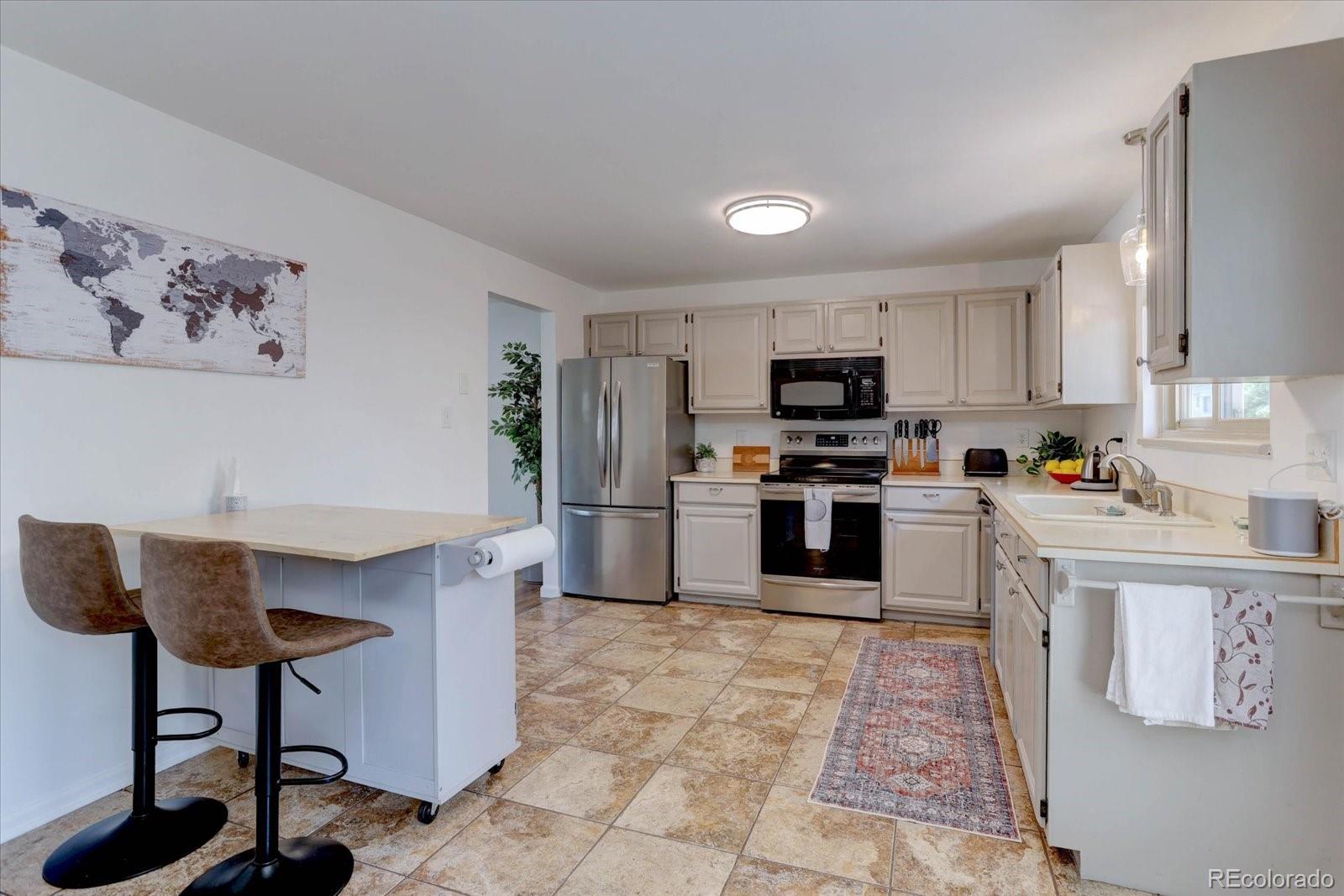 MLS Image #4 for 1213 s holland court,lakewood, Colorado