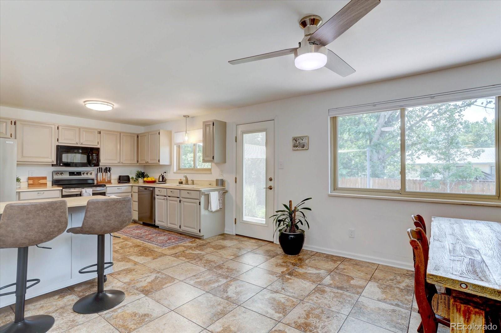 MLS Image #5 for 1213 s holland court,lakewood, Colorado