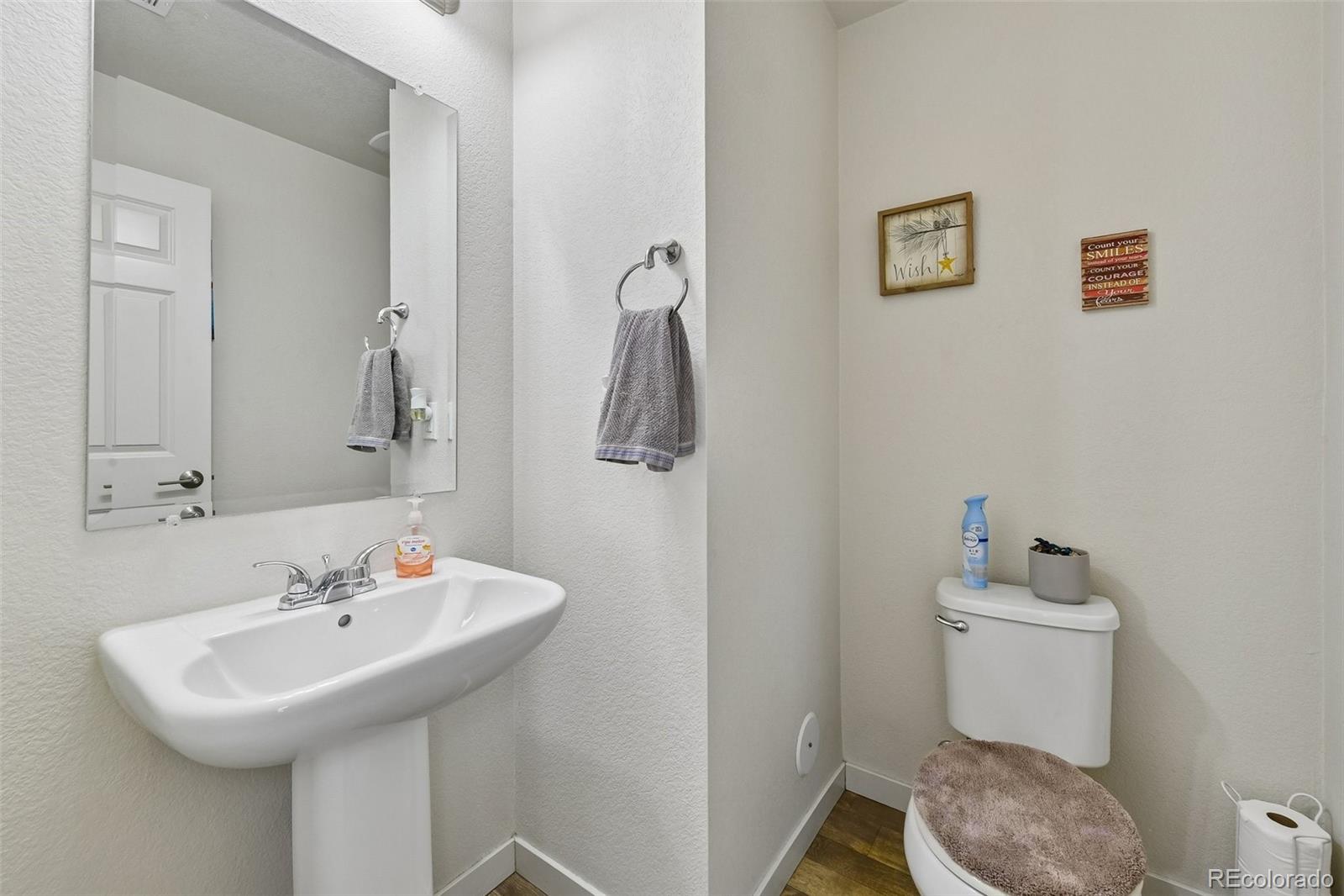 MLS Image #11 for 5037  central park boulevard,denver, Colorado