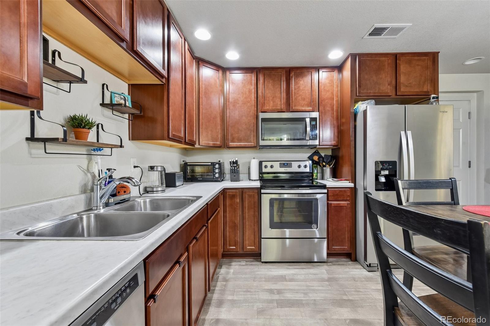 MLS Image #7 for 5037  central park boulevard,denver, Colorado