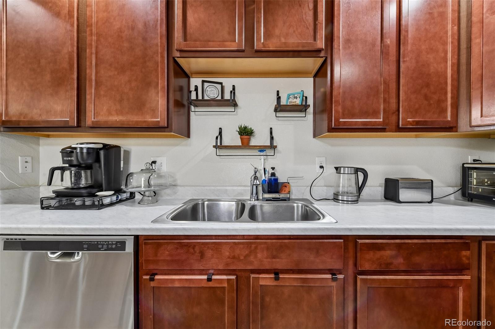 MLS Image #8 for 5037  central park boulevard,denver, Colorado