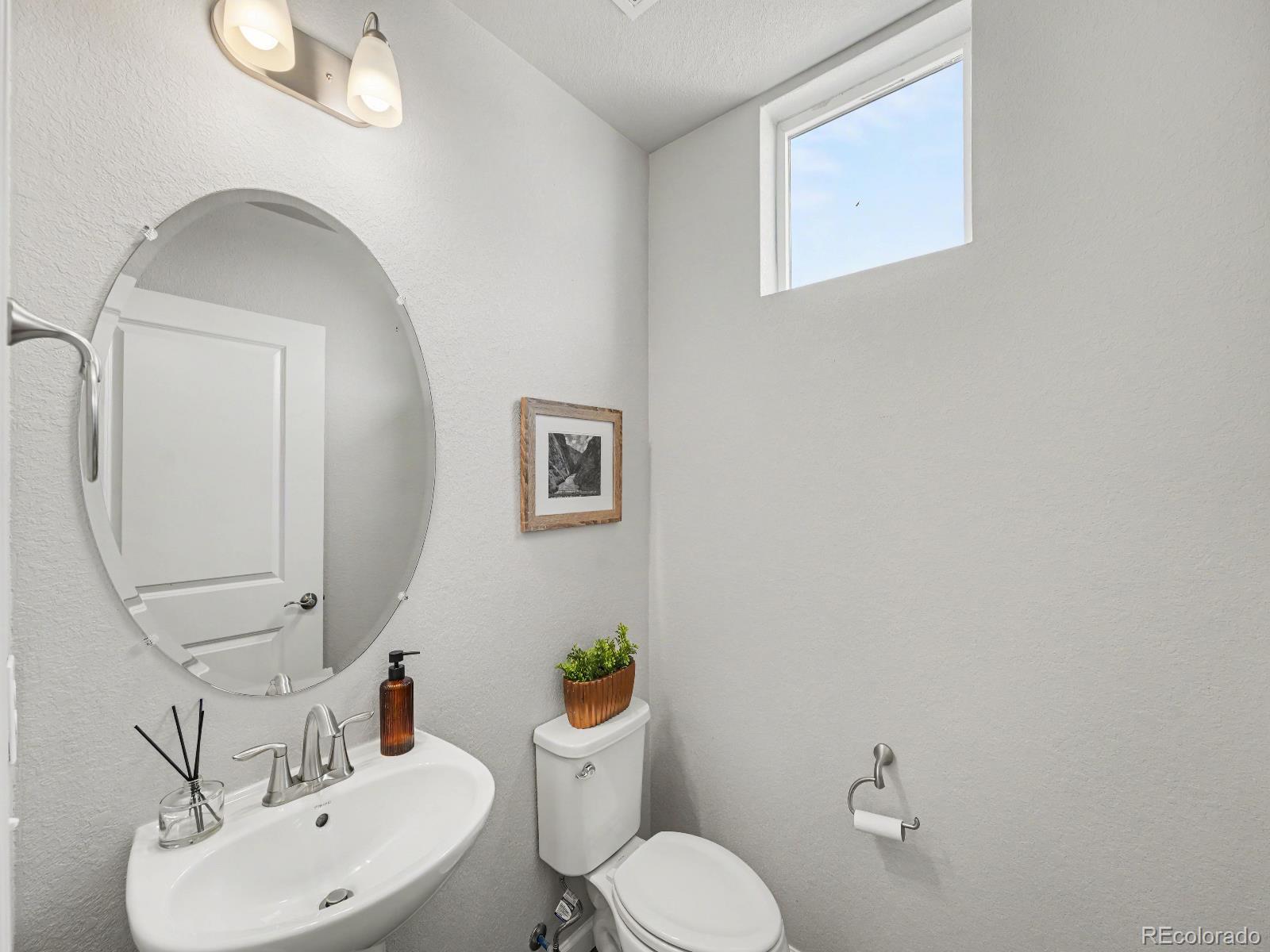 MLS Image #11 for 9251  garnett way c,arvada, Colorado