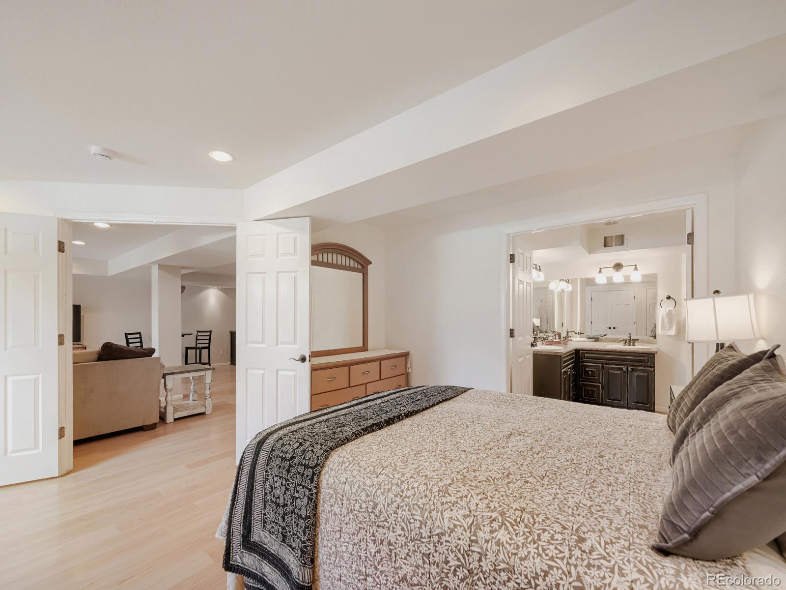 MLS Image #36 for 9962 s clyde place,littleton, Colorado
