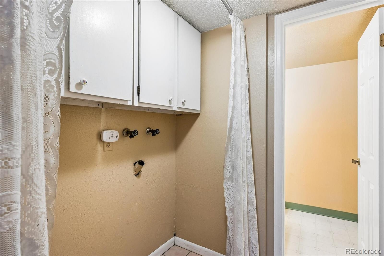 MLS Image #14 for 7618 s holland way,littleton, Colorado