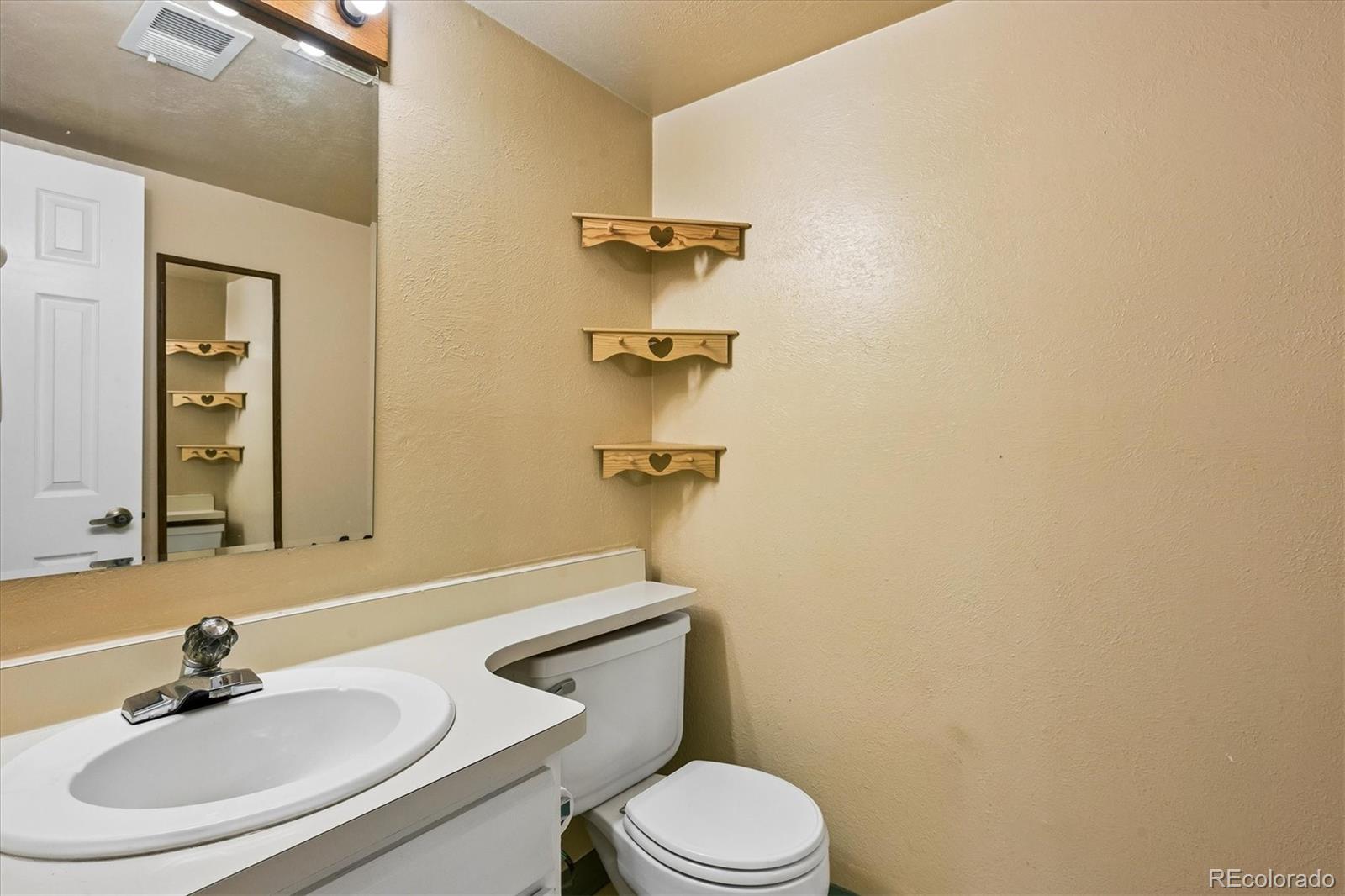 MLS Image #15 for 7618 s holland way,littleton, Colorado