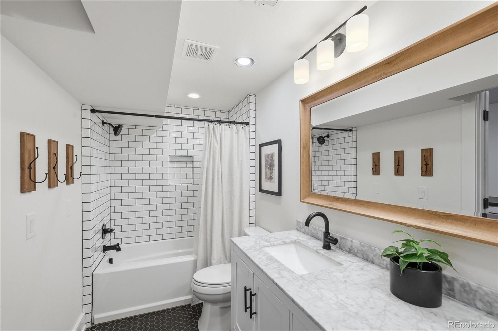 MLS Image #29 for 6043 s lima street,englewood, Colorado