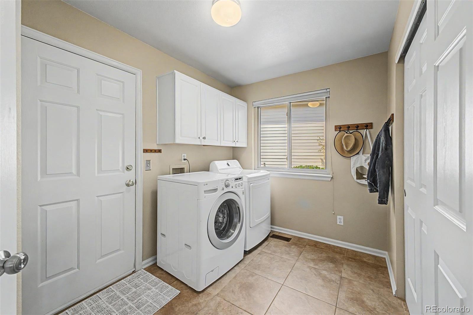 MLS Image #36 for 1023  meadow run,golden, Colorado