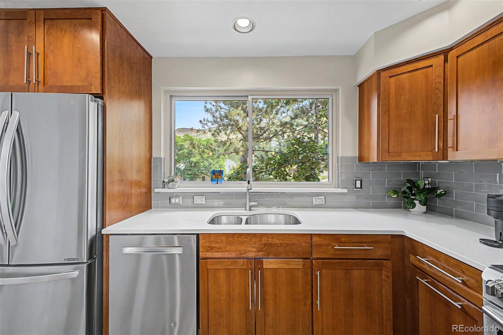 MLS Image #9 for 1023  meadow run,golden, Colorado