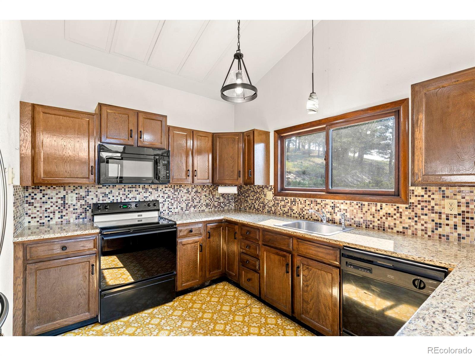 MLS Image #13 for 402  broken fence road,boulder, Colorado