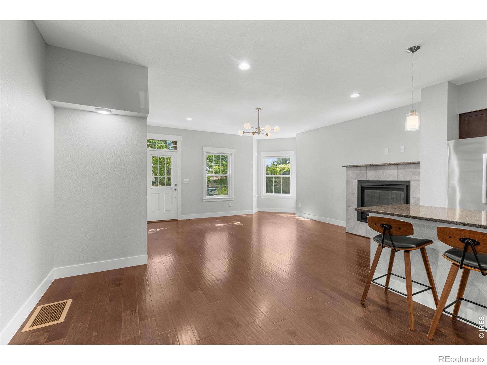 MLS Image #3 for 401  terry street,longmont, Colorado