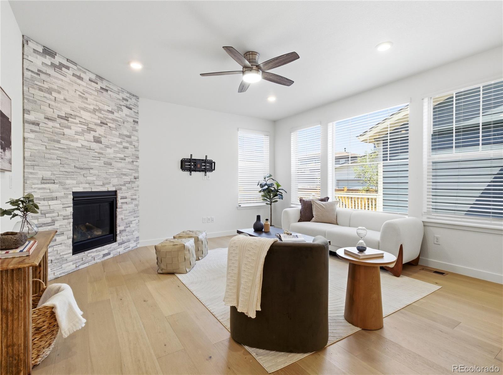 MLS Image #10 for 9989 e 62nd avenue,denver, Colorado