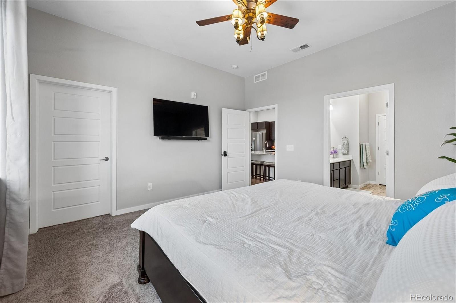 MLS Image #16 for 9283  twenty mile road 405,parker, Colorado