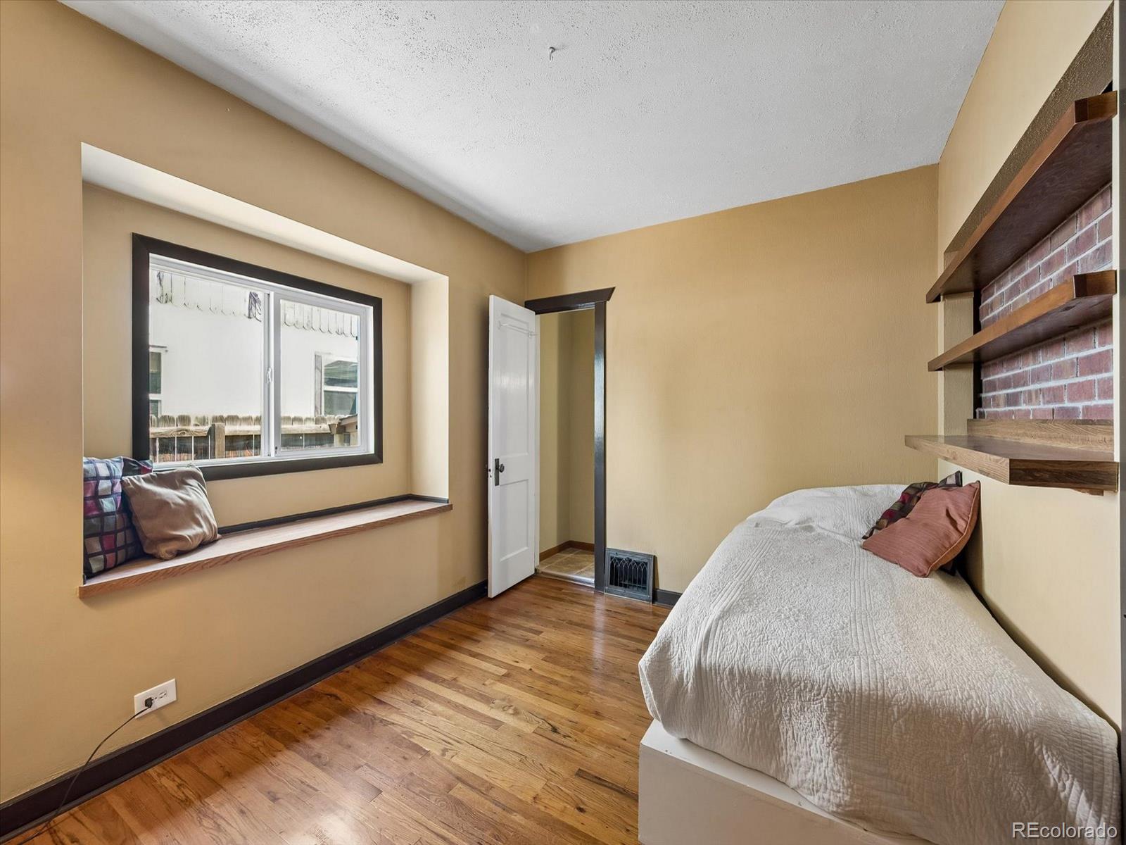 MLS Image #18 for 3182 s logan street,englewood, Colorado