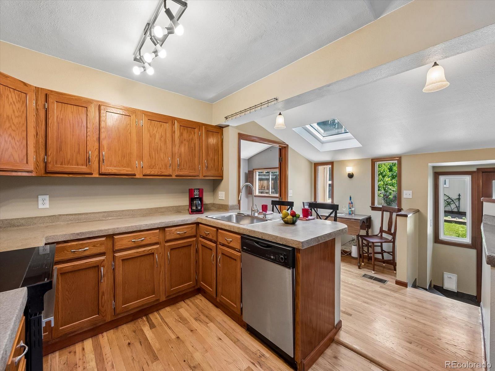 MLS Image #8 for 3182 s logan street,englewood, Colorado