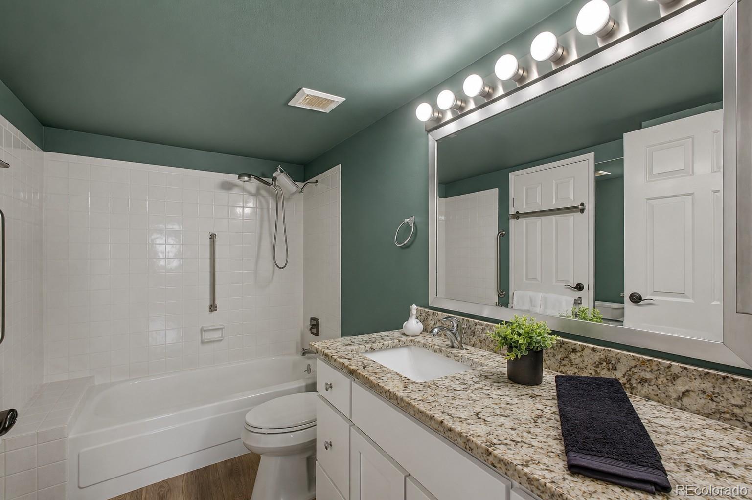 MLS Image #10 for 13961 e marina drive 206,aurora, Colorado