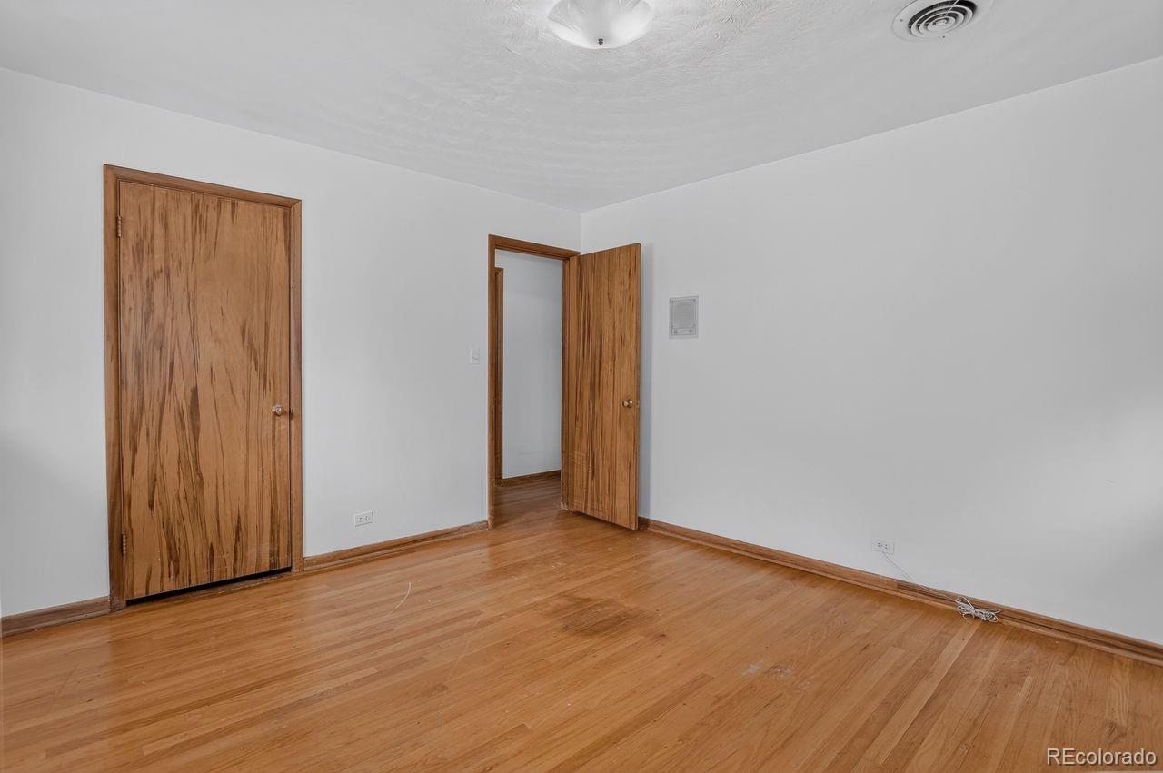 MLS Image #23 for 2772 s race street,denver, Colorado