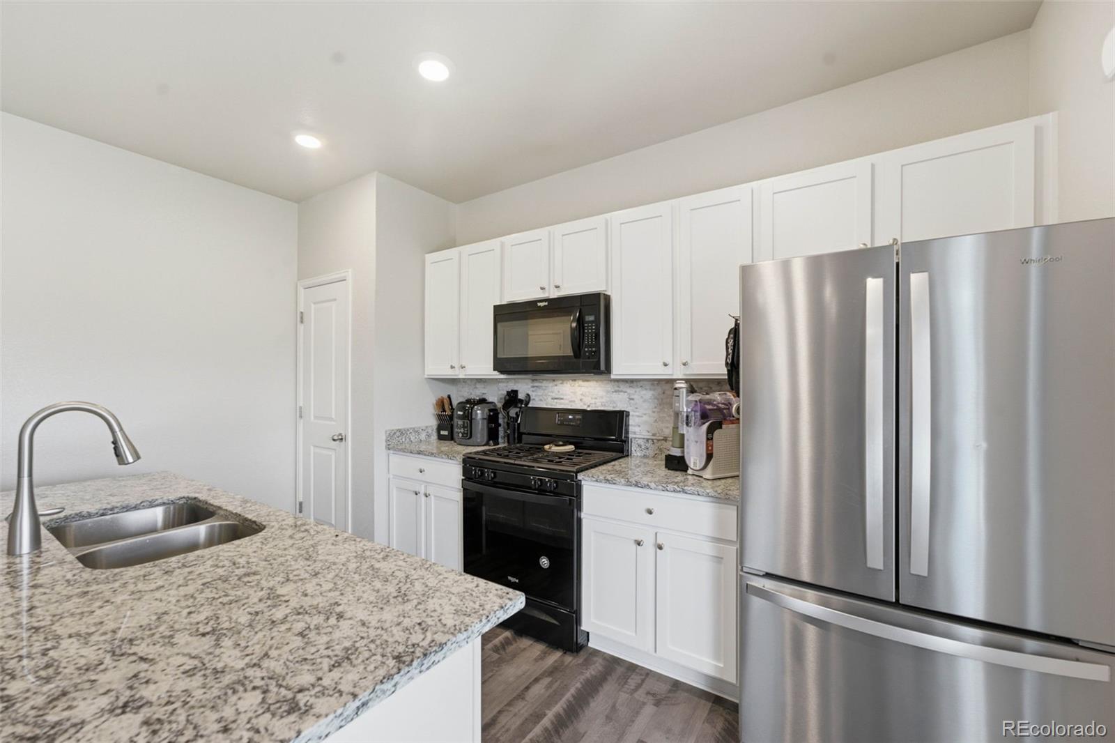 MLS Image #11 for 576  pioneer court,fort lupton, Colorado
