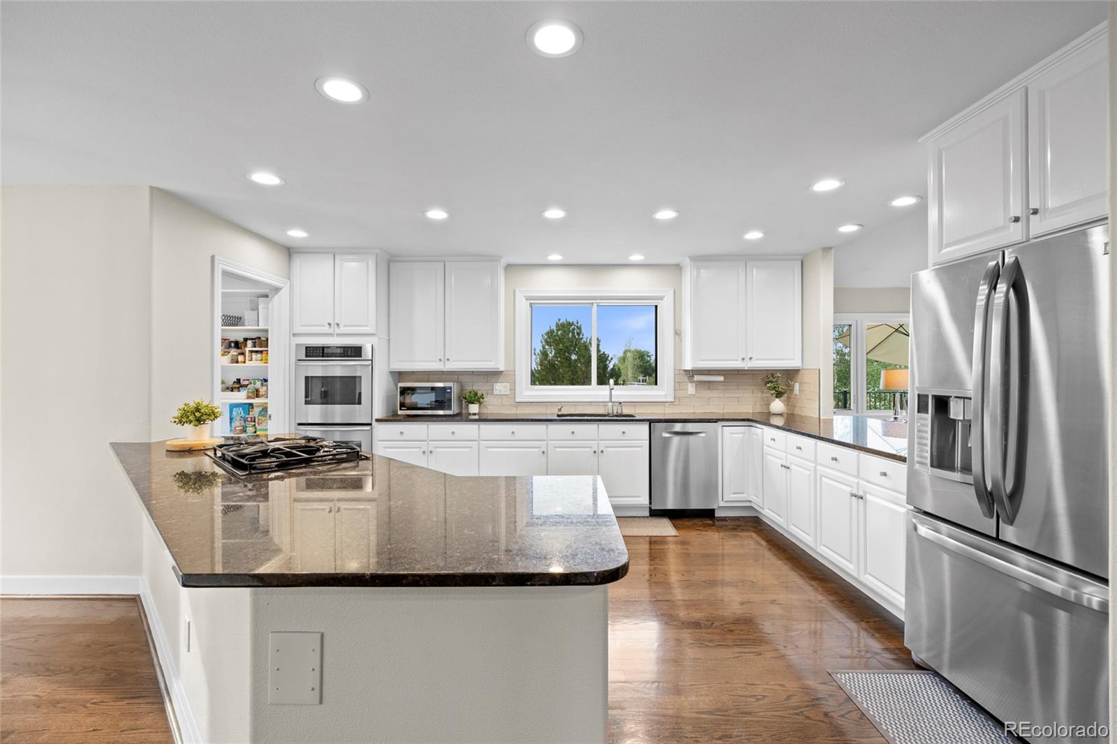 MLS Image #11 for 7170 s espana way,centennial, Colorado