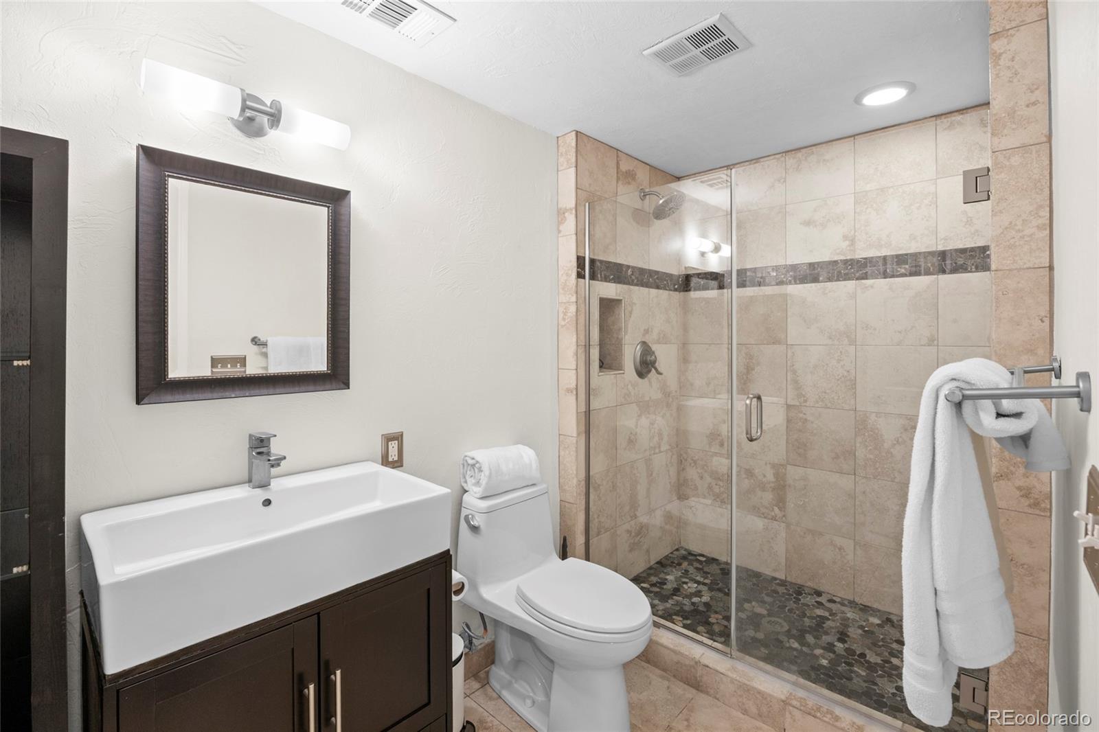 MLS Image #38 for 7170 s espana way,centennial, Colorado