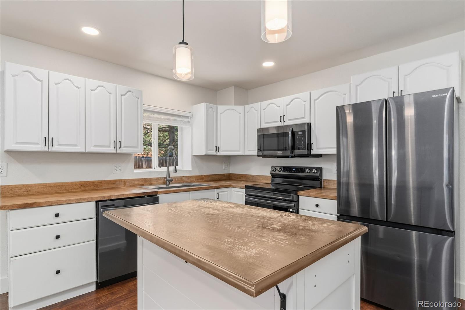 MLS Image #2 for 15421 e princeton avenue,aurora, Colorado