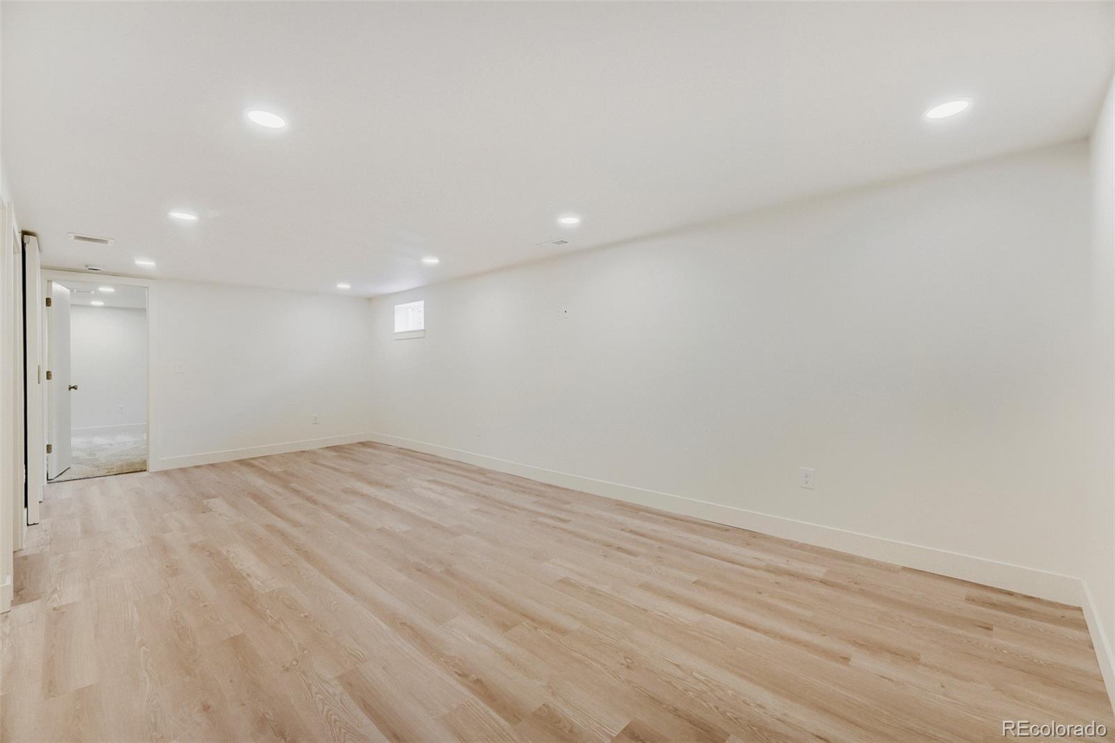 MLS Image #17 for 1364 s poplar street,denver, Colorado