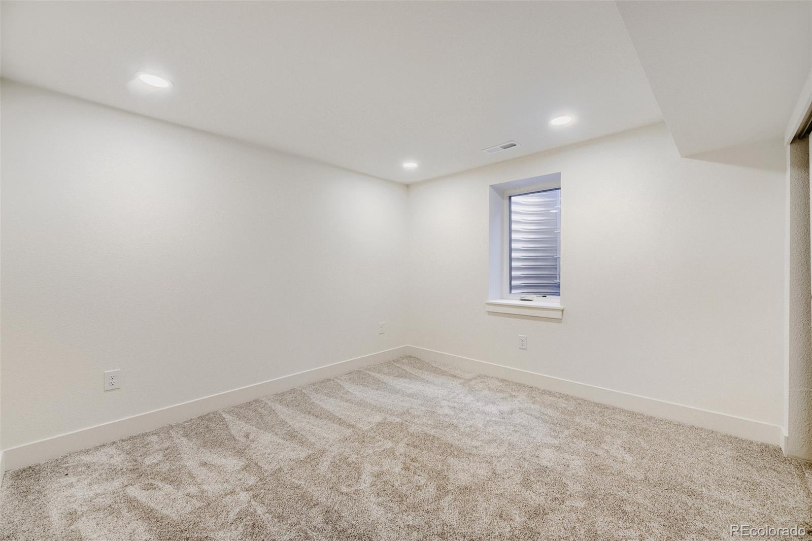 MLS Image #22 for 1364 s poplar street,denver, Colorado