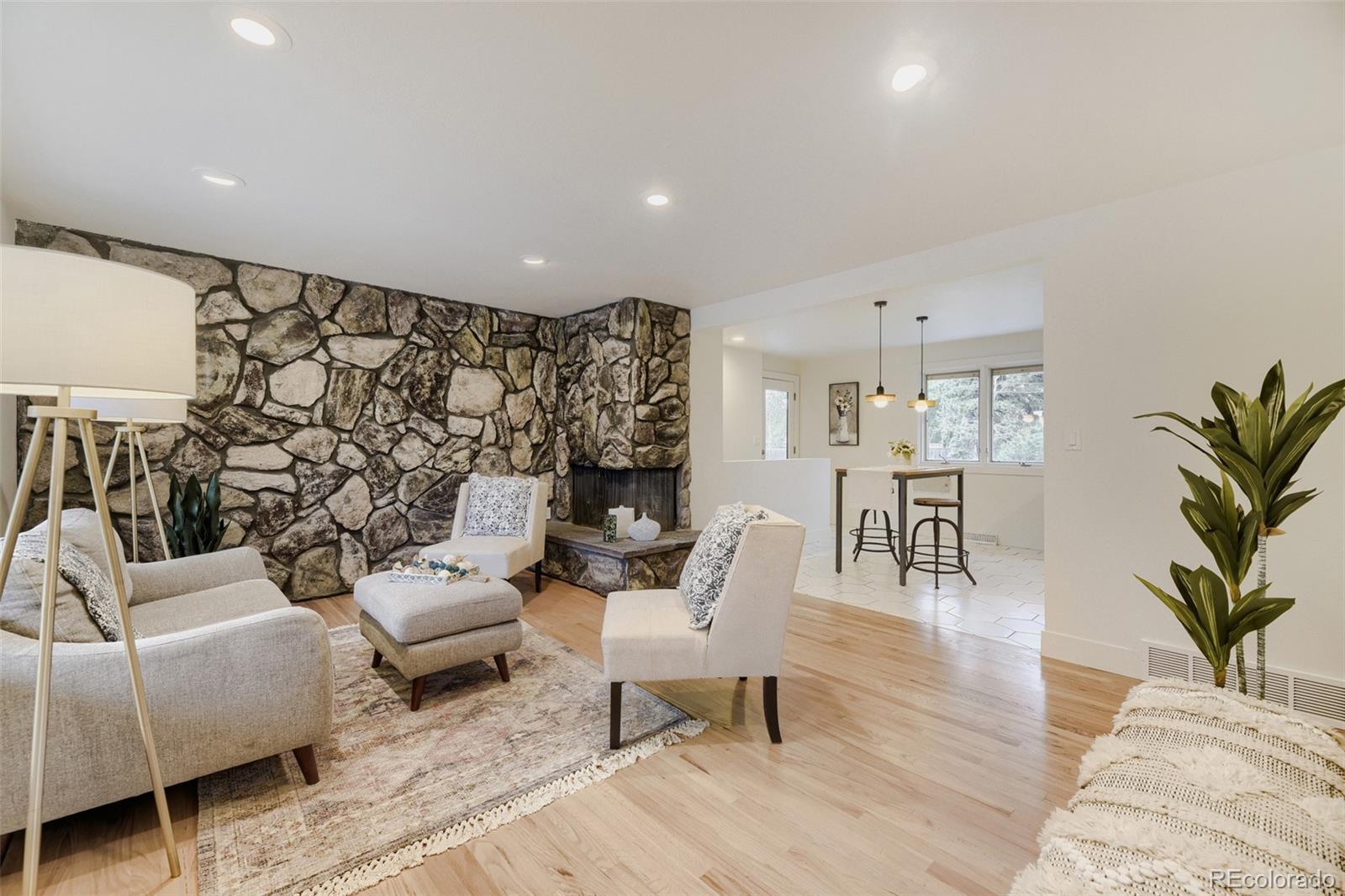 MLS Image #4 for 1364 s poplar street,denver, Colorado