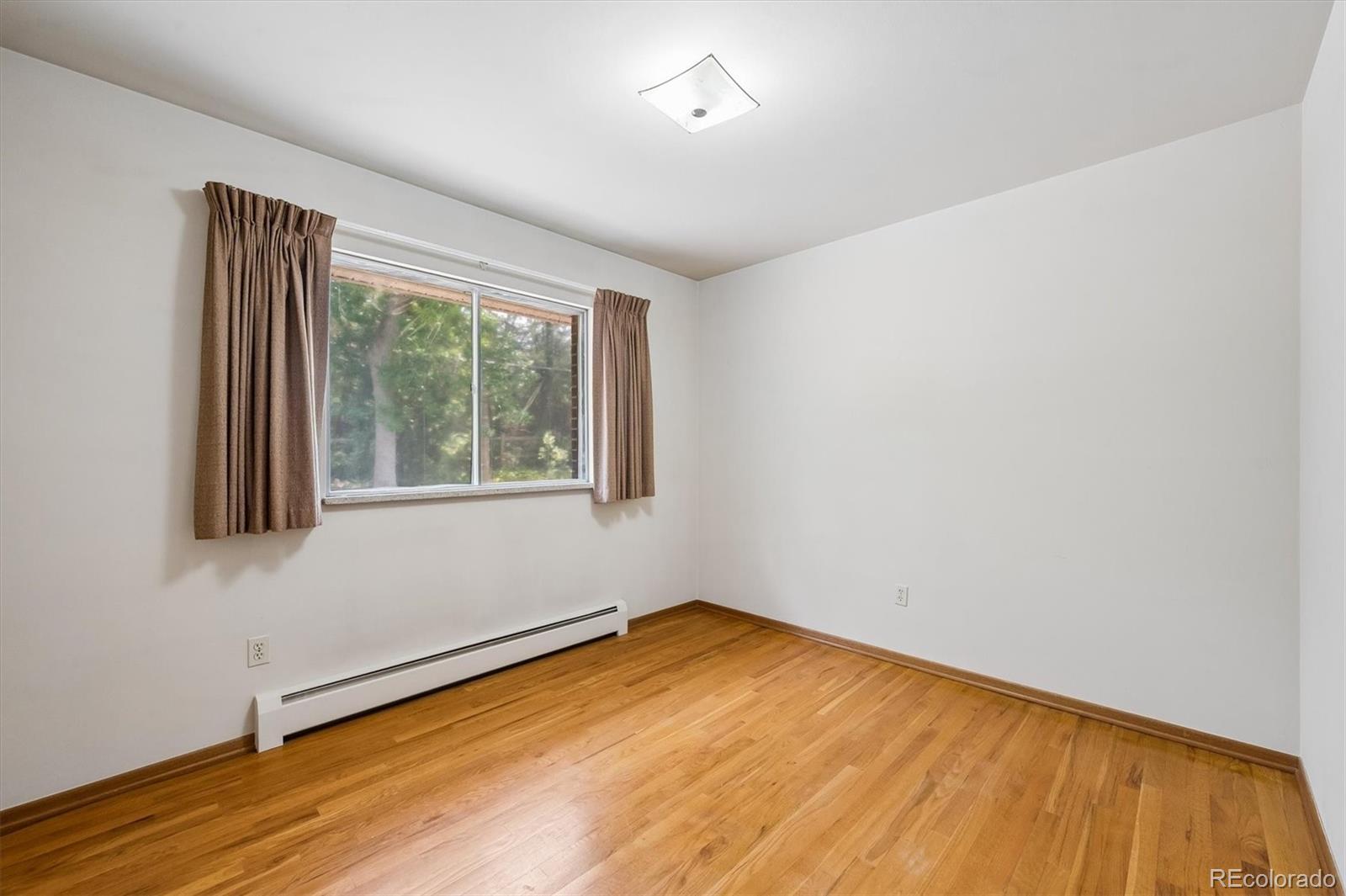 MLS Image #14 for 6408 s acoma street,littleton, Colorado