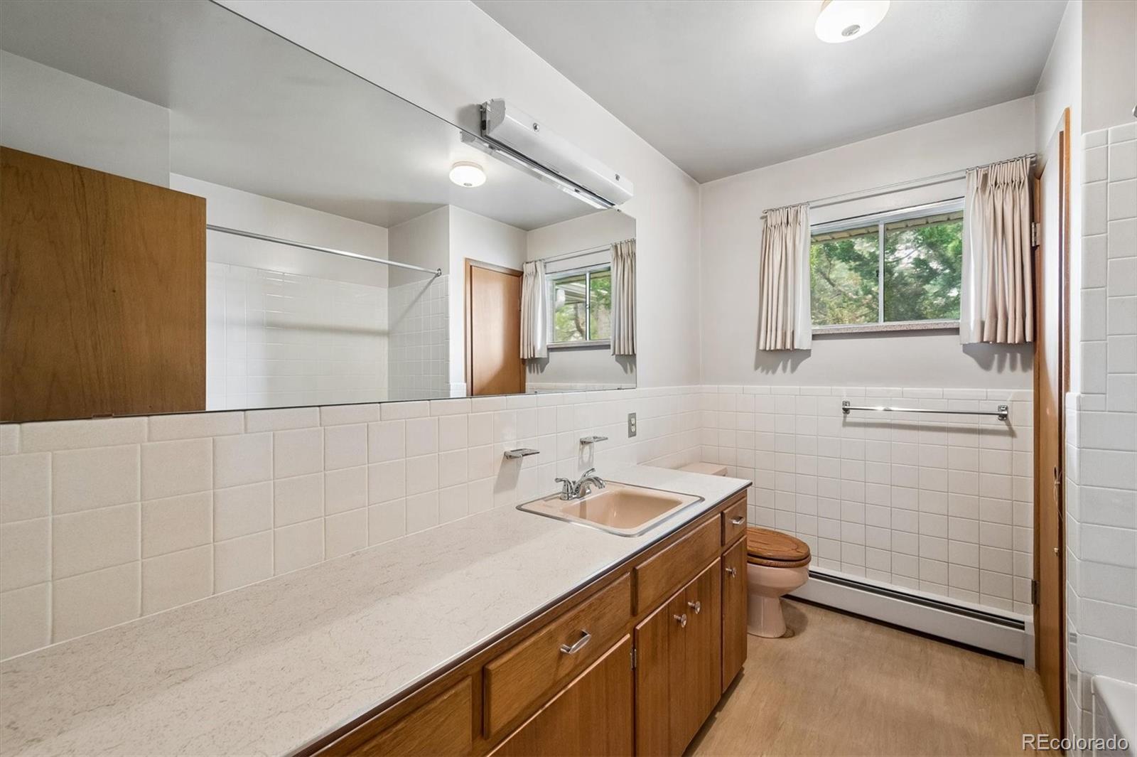 MLS Image #15 for 6408 s acoma street,littleton, Colorado