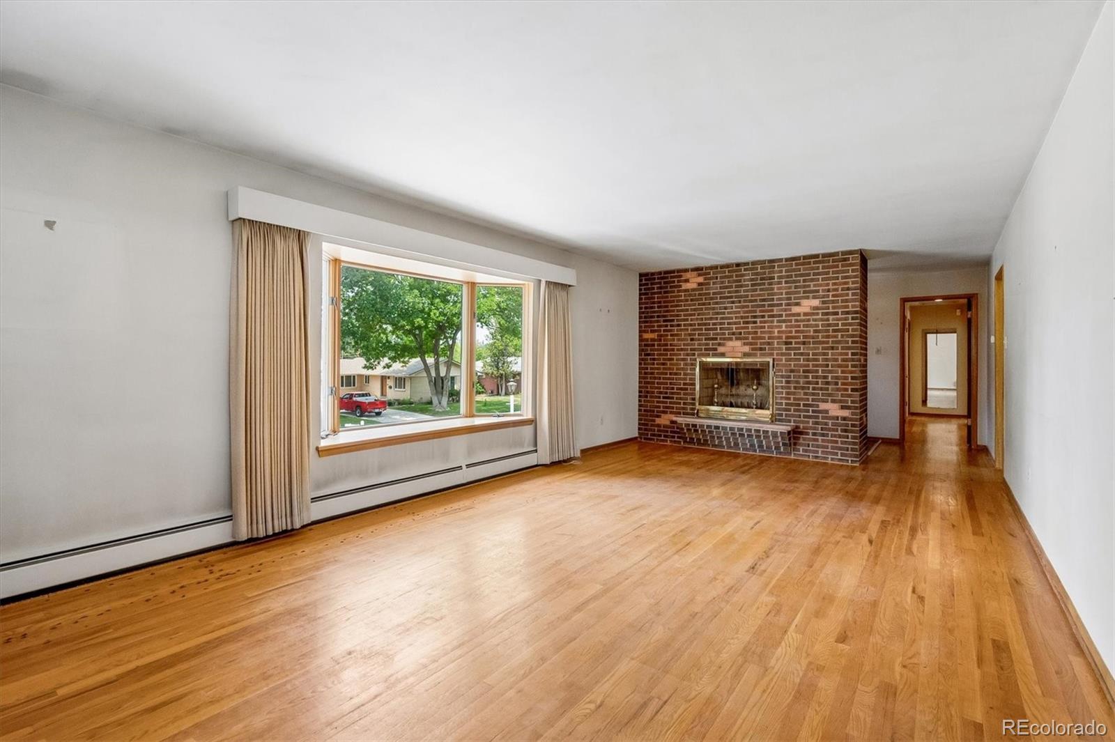 MLS Image #6 for 6408 s acoma street,littleton, Colorado