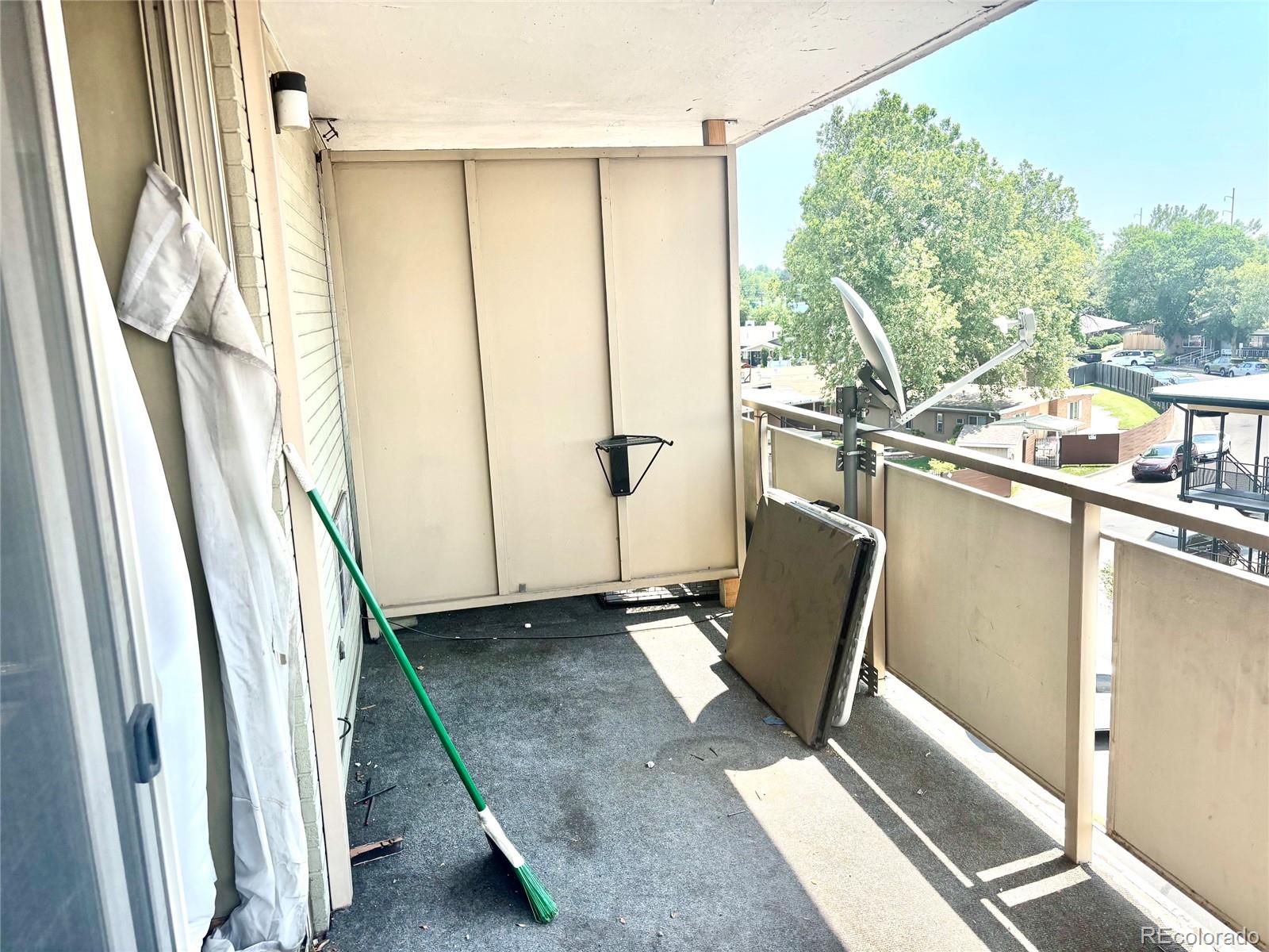 MLS Image #14 for 4600 e asbury circle,denver, Colorado