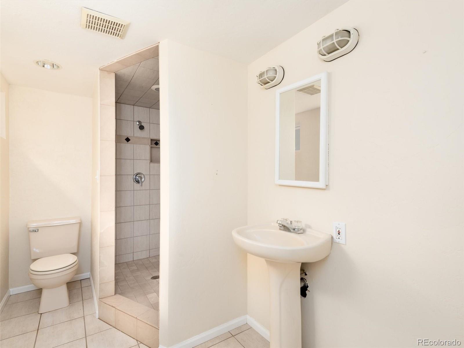 MLS Image #32 for 1635  albion street,denver, Colorado