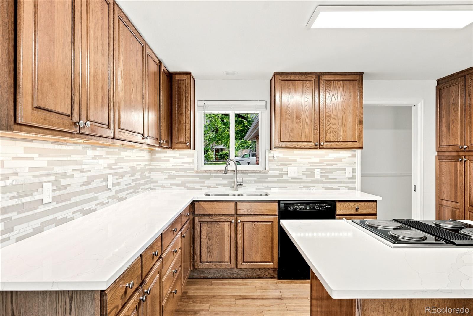 MLS Image #5 for 9873 w 77th avenue,arvada, Colorado
