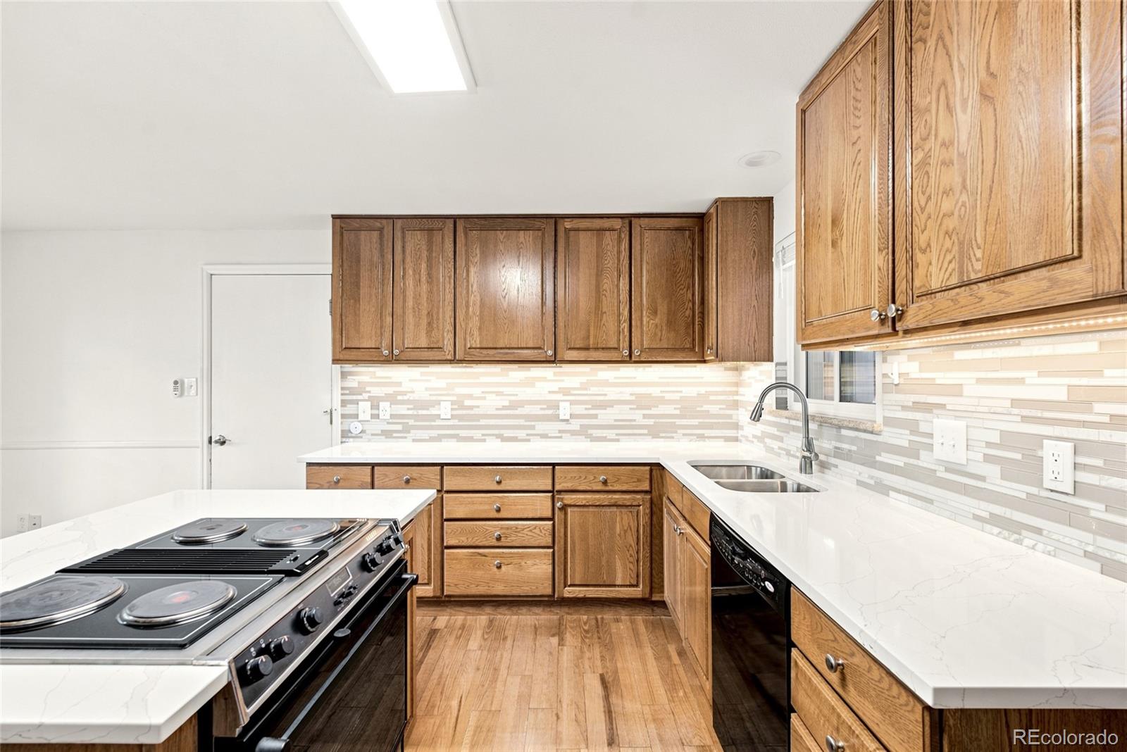 MLS Image #6 for 9873 w 77th avenue,arvada, Colorado