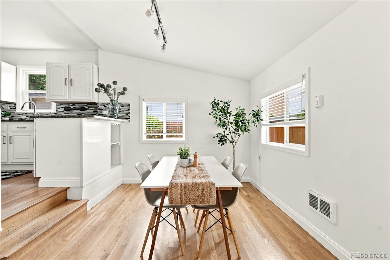 MLS Image #10 for 1755 s garfield street,denver, Colorado