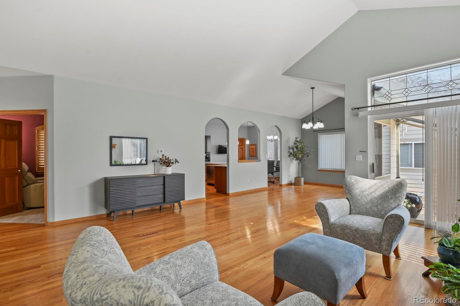 MLS Image #10 for 10716  zuni drive,denver, Colorado