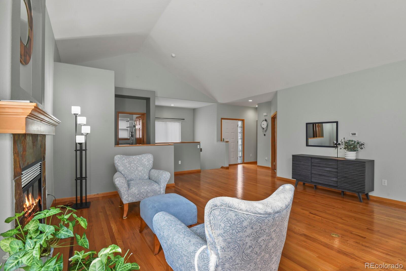 MLS Image #11 for 10716  zuni drive,denver, Colorado