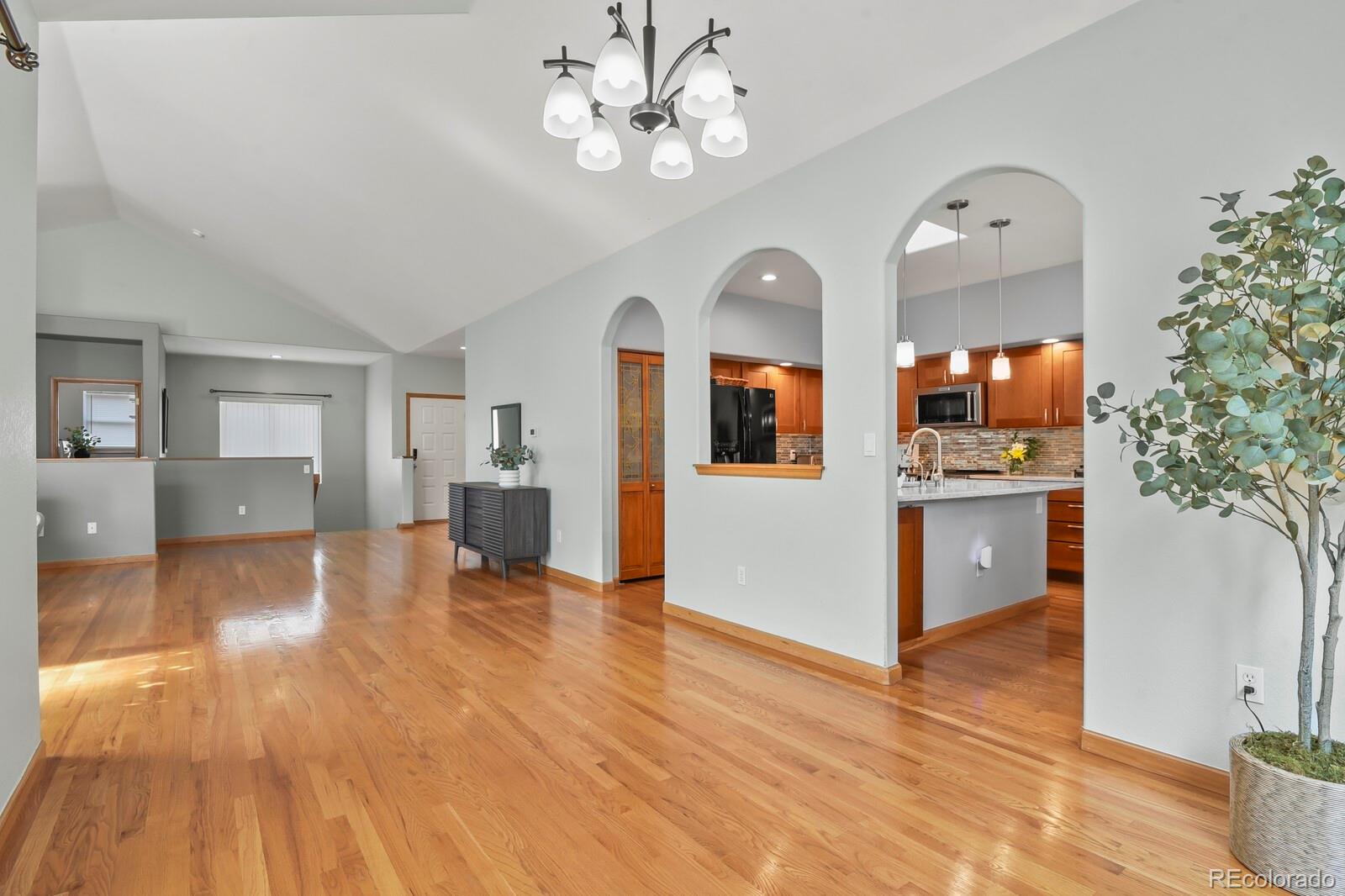 MLS Image #12 for 10716  zuni drive,denver, Colorado